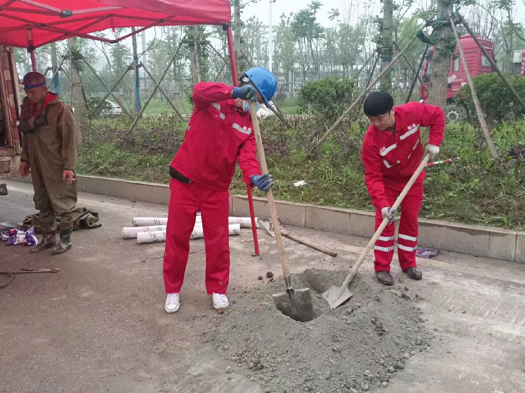 宜黄管道疏通哪家好】及时进行市政管道清淤